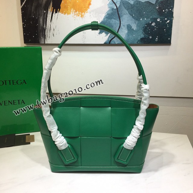 Bottega veneta高端女包 寶緹嘉爆款THE ARCO編織款手提包  BV經典款蝙蝠包  gxz1116